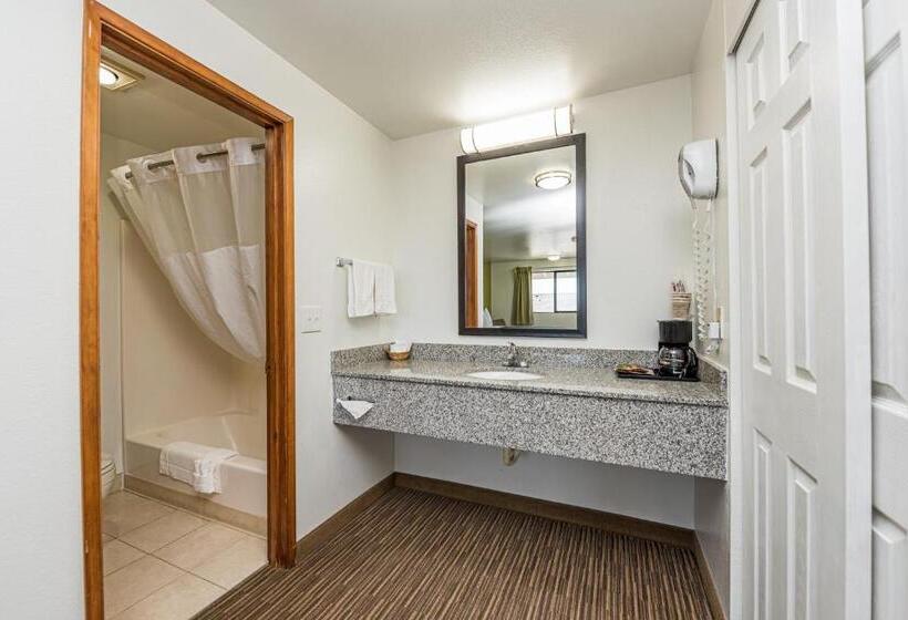 キングサイズベッドのスイートルーム, Sundowner Motel Sequim