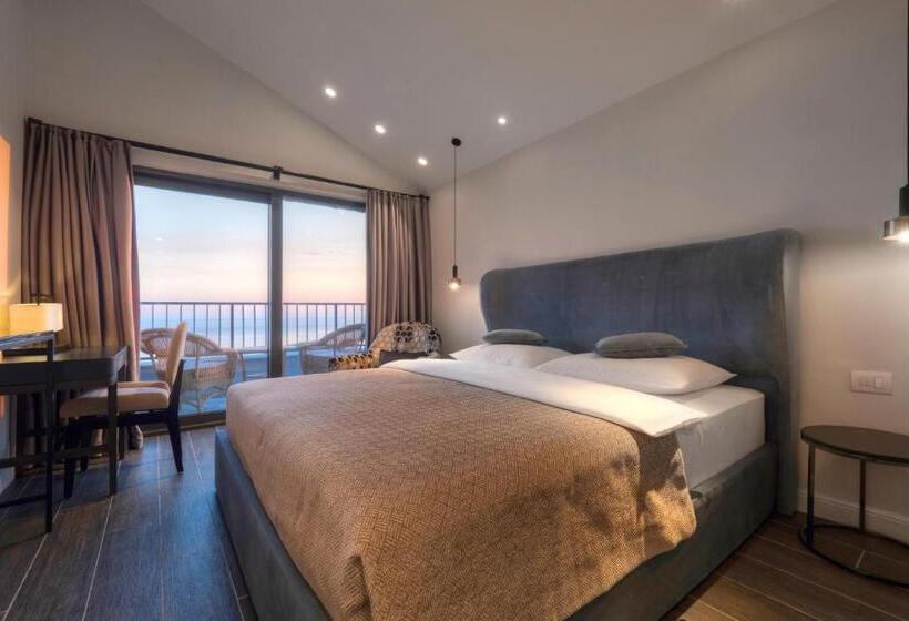 חדר סטנדרט מעבר לחד עם נוף לים, Vivid Blue Serenity Resort