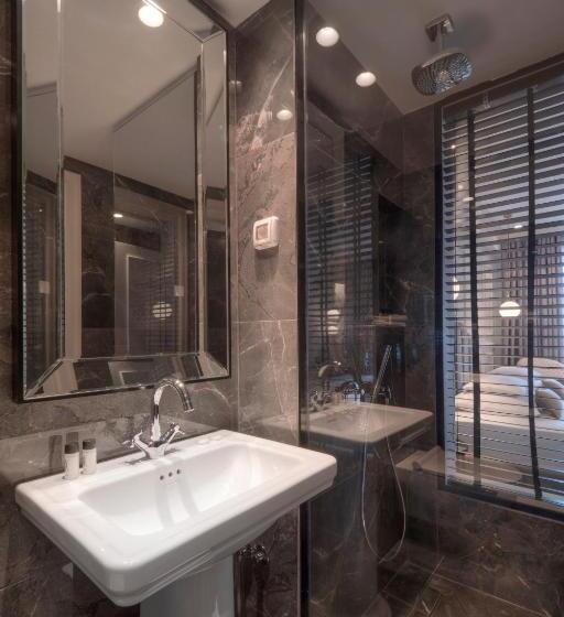 חדר סטנדרט נוף לבריכה, Vivid Blue Serenity Resort