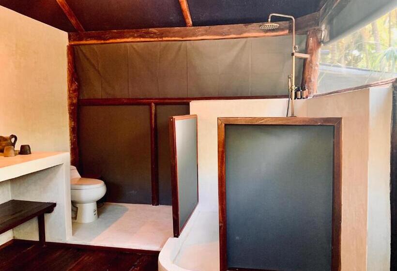 デラックスバンガロー, Libelula Tulum Beachfront