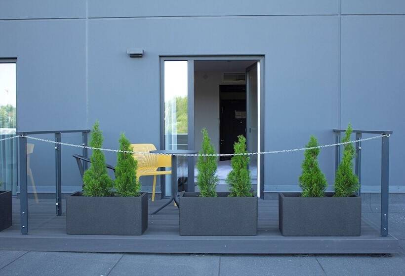 اتاق سوپریور با چشم‌انداز, Park Inn By Radisson Vilnius Airport Hotel & Conference Centre