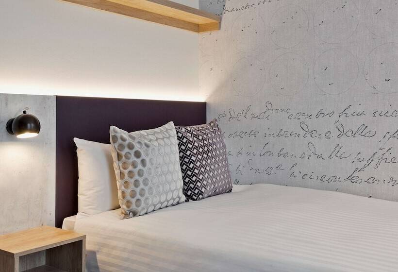 דירת חדר, Stellaris Apartment