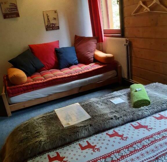 Номер Стандарт Трехместный, Auberge Refuge De Roybon