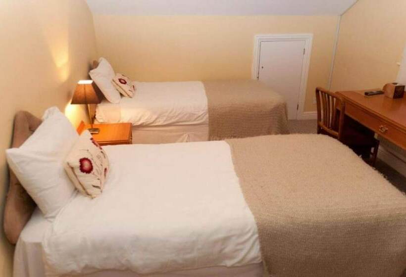 Номер Стандарт, Oak Inn