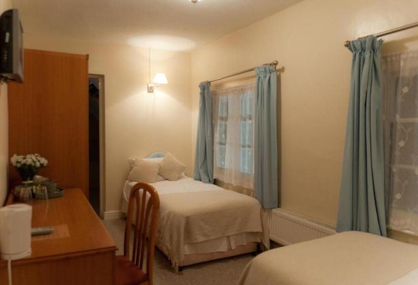 Номер Стандарт, Oak Inn