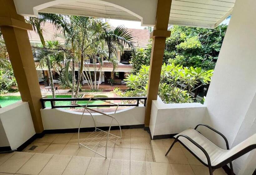 Номер Deluxe с Террасой, La Villa Khon Kaen