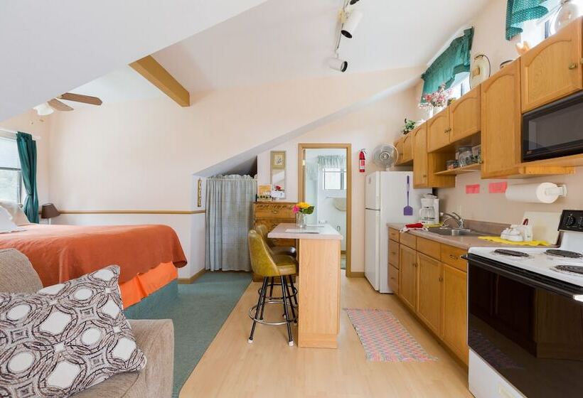 Люкс, Crown King Cabins Bradshaw