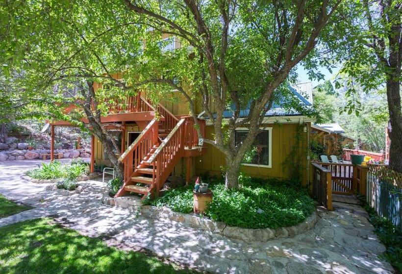 Люкс, Crown King Cabins Bradshaw