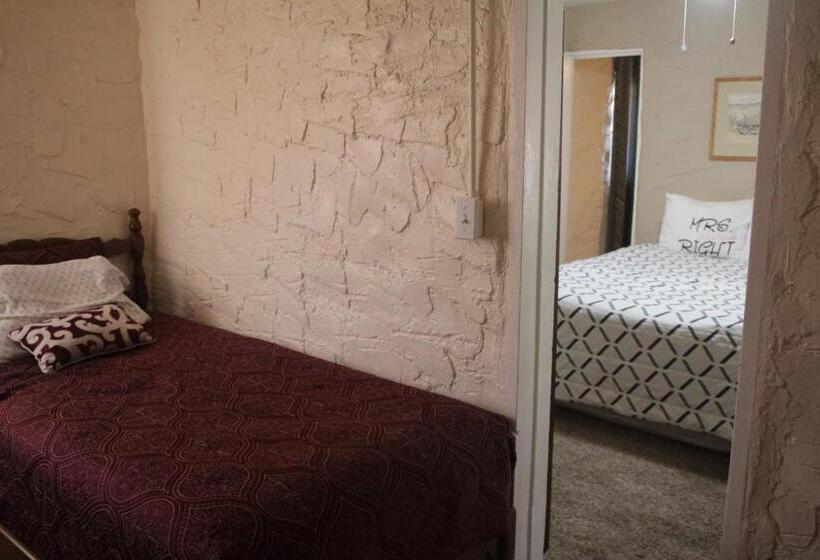 Family Suite, Grand Canyon West Hotel Sheps Miners Inn