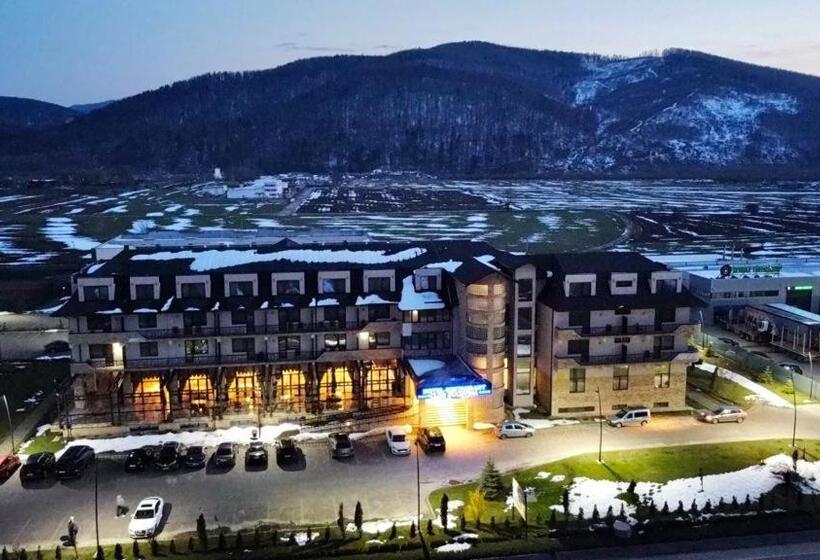 آپارتمان لوکس 1 خوابه, Club Bucovina Resort & Spa