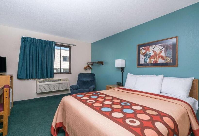 סוויטה, Super 8 By Wyndham Baxter/brainerd Area