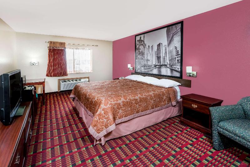 Стандартный Номер Кровать Кинг, Super 8 By Wyndham Paris Il