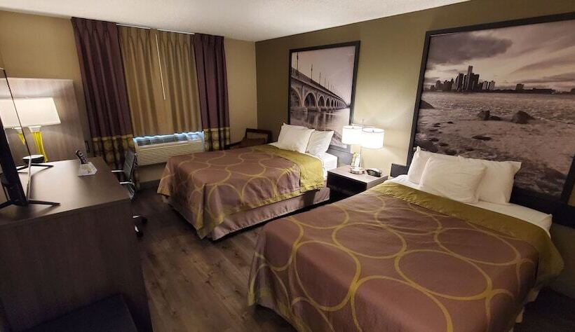 带2个双人床的标准工作室, Super 8 By Wyndham Sterling Heights/detroit Area