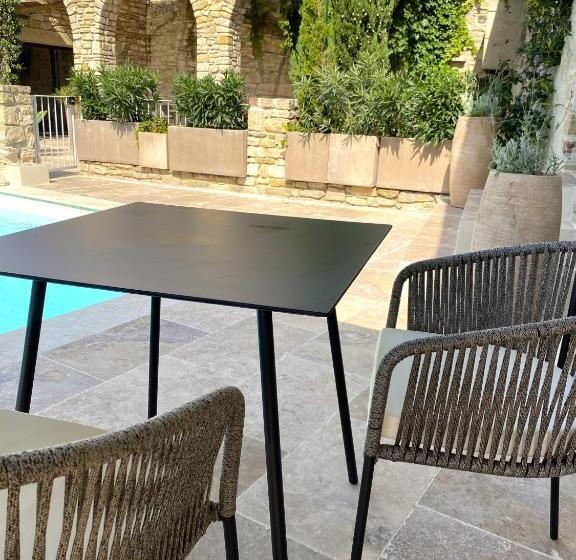 带大床的标准间, La Maison Des Vendangeurs   Table D Hôtes Le Soir Du Jeudi Au Dimanche  Jacuzzi   Balnéo Spa   Acces