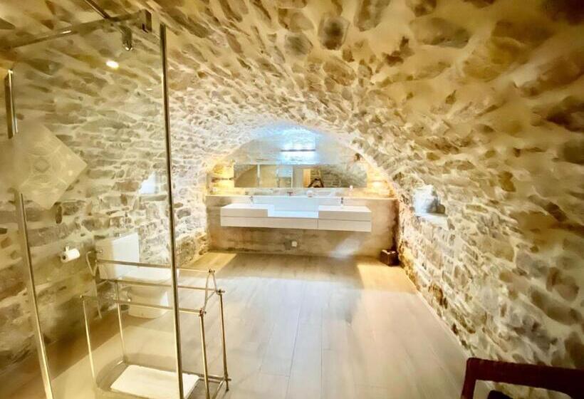 자쿠지 스위트, La Maison Des Vendangeurs   Table D Hôtes Le Soir Du Jeudi Au Dimanche  Jacuzzi   Balnéo Spa   Acces