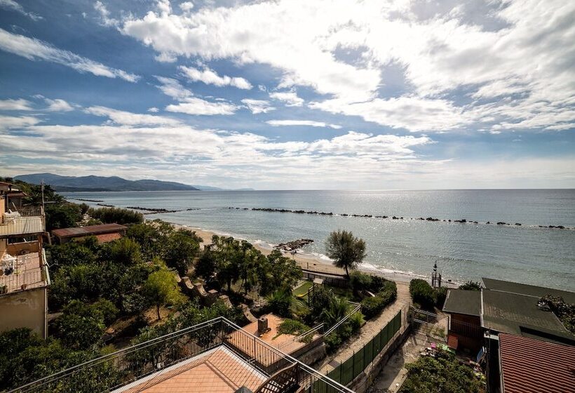 Четырехместный Номер Стандарт Вид на Море, Albergo Margherita