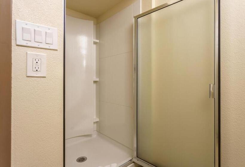 Номер Стандарт, Riverfront Inn Roseburg