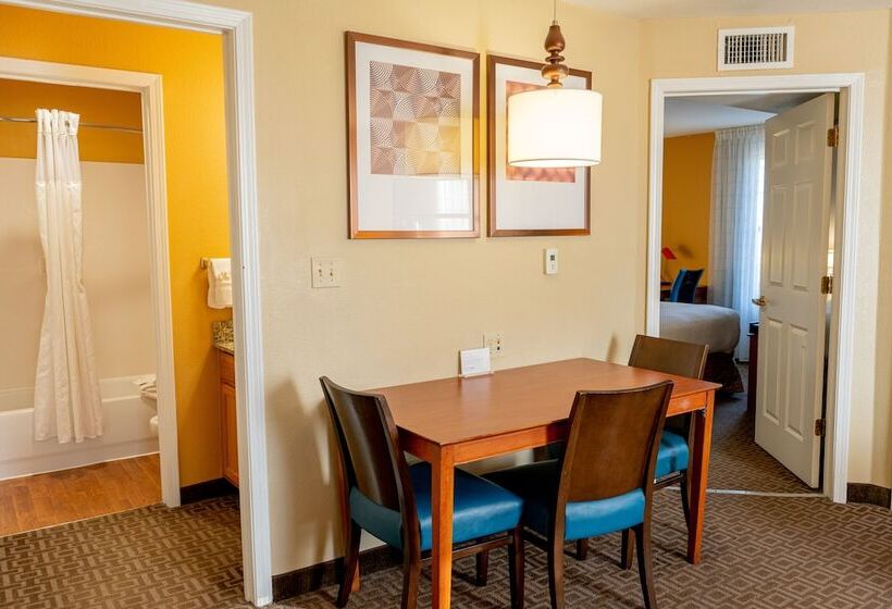 سوئیت 2 خوابه, Towneplace Suites Dallas Las Colinas