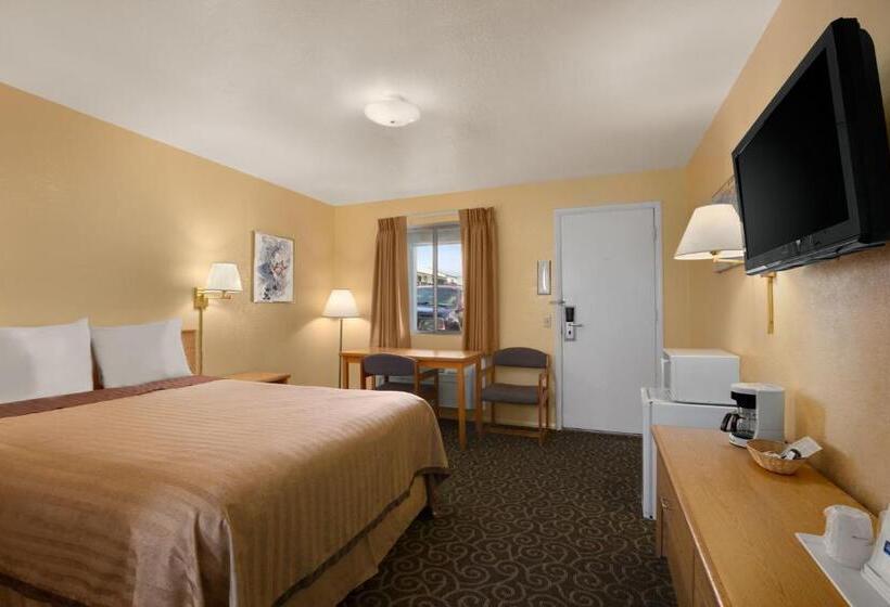 اتاق استاندارد با تخت بزرگ, Travelodge By Wyndham Wenatchee