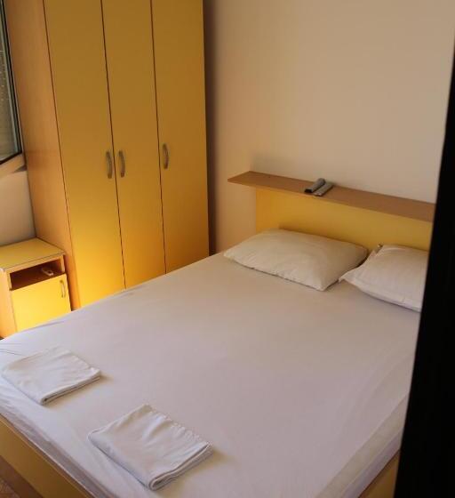 آپارتمان 1 خوابه, Apartments Popović