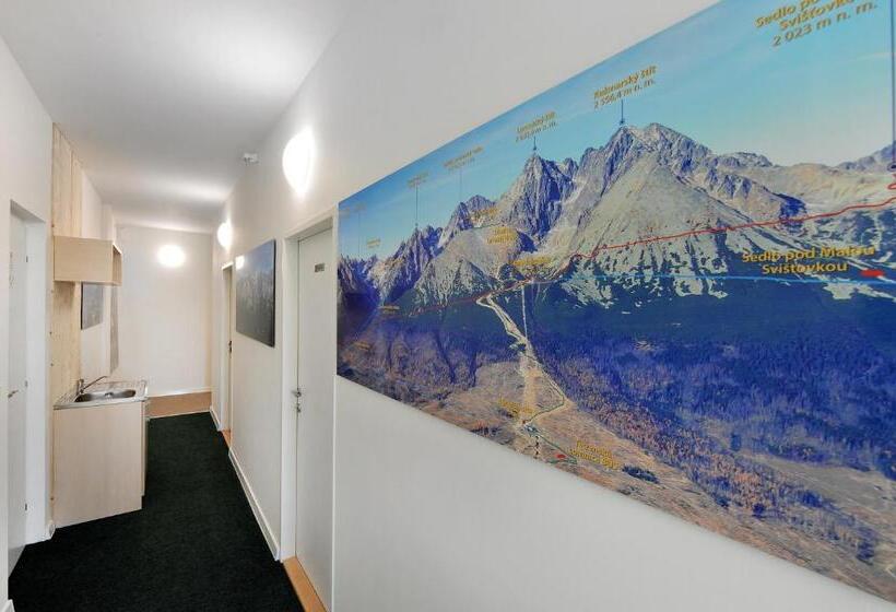 Кровать в Общей Комнате, Bel Hostel