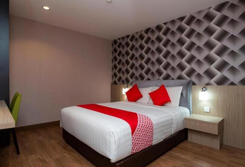 Quarto Deluxe, 101 Ulu Tiram