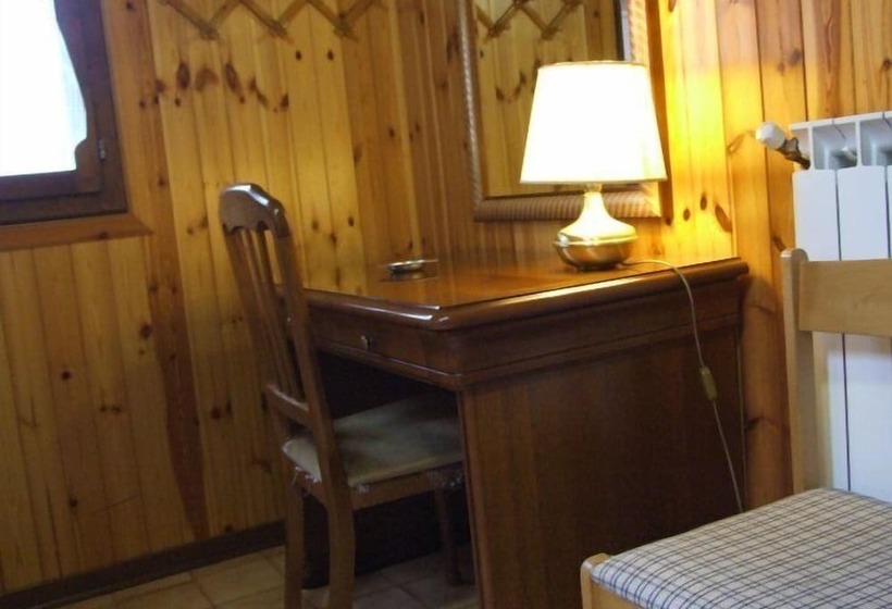 Family Connecting Room, Cimone