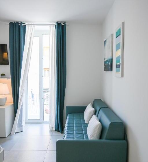 Трехместный Номер Стандарт с Балконом, L'ancora B&b