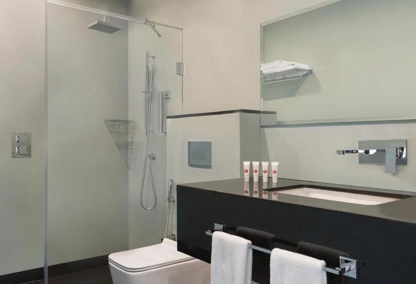 سوئیت اجرایی با تخت کینگ, Ramada Encore By Wyndham Muscat Al Ghubra