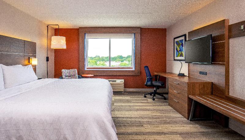 장애인을 위한 스위트, Holiday Inn Express Chesapeake   Norfolk, An Ihg
