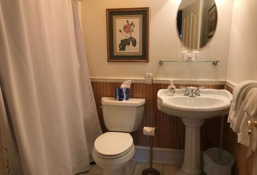 Номер Стандарт, Vandiver Inn
