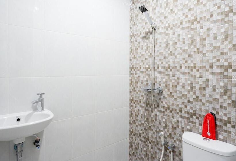 Номер Стандарт, Reddoorz Near Pacific Mall Tegal 2
