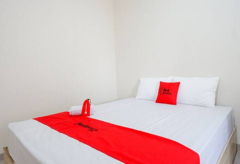 Номер Стандарт, Reddoorz Near Pacific Mall Tegal 2