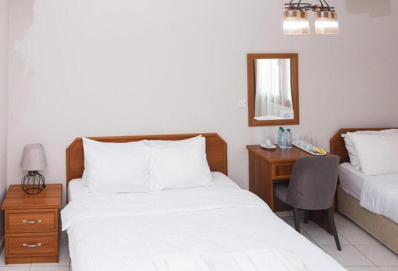 Семейный Номер, Homelike Guest House