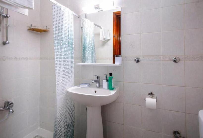 Номер Стандарт Трехместный, Homelike Guest House