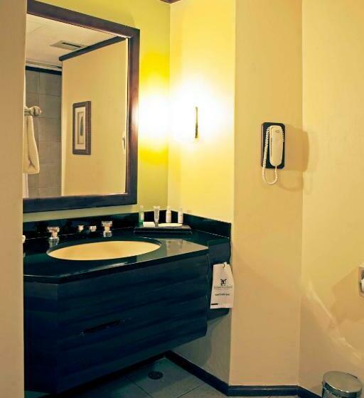 اتاق استاندارد با چشم‌انداز, Elephant Hills Resort