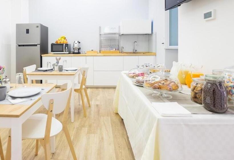 Deluxe Studio, Valguarnera Suite