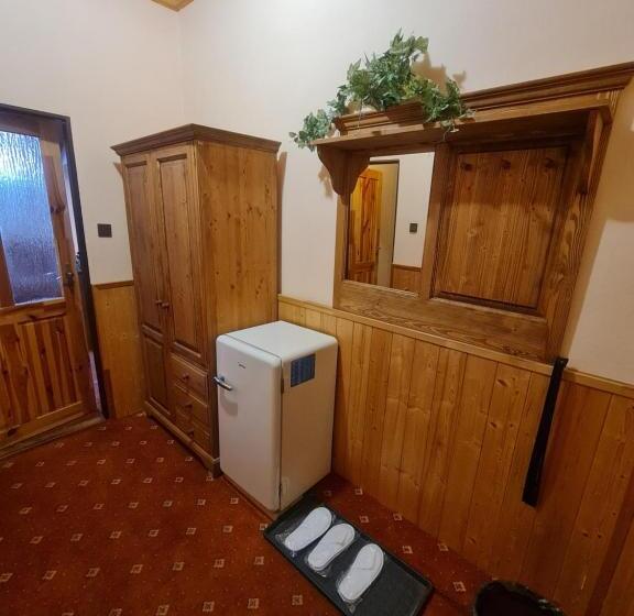 חדר משפחתי, Garni Hotel Asas