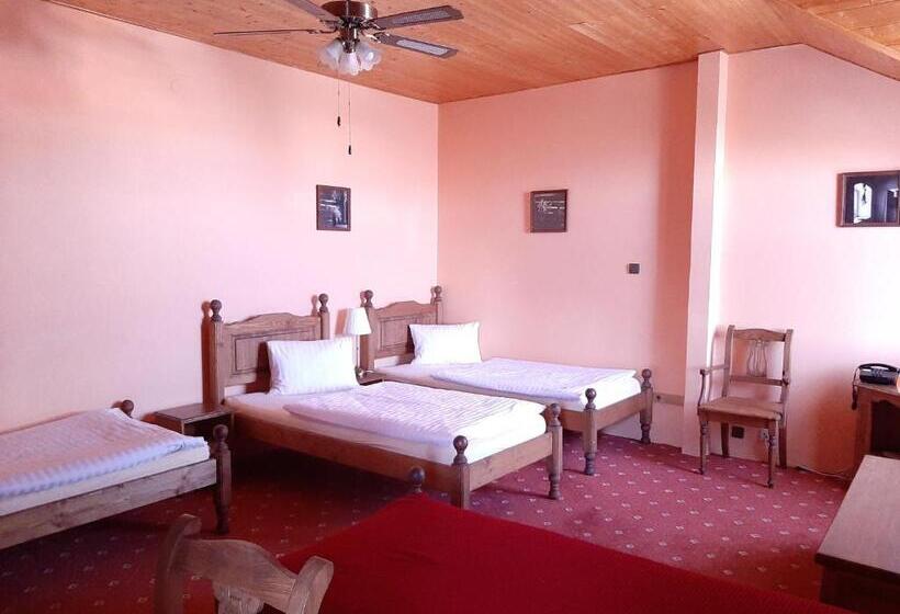 Четырехместный Номер Стандарт, Garni Hotel Asas