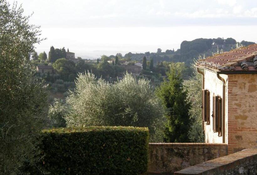 بانگلوی استاندارد, Borgo La Torre Alle Tolfe