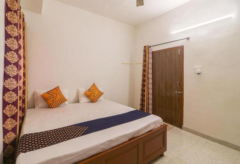 اتاق استاندارد سه نفره, Spot On Hotel Om Kanha