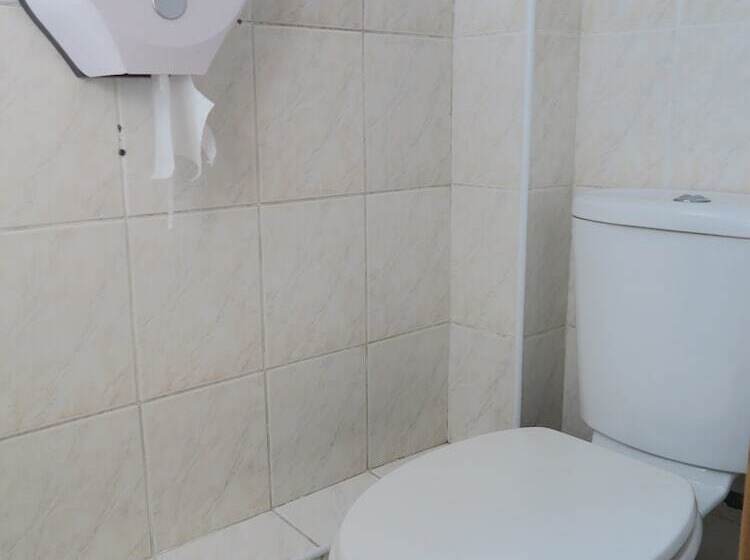 Семейный Номер Совместный Санузел, Strand Continental   Hostel