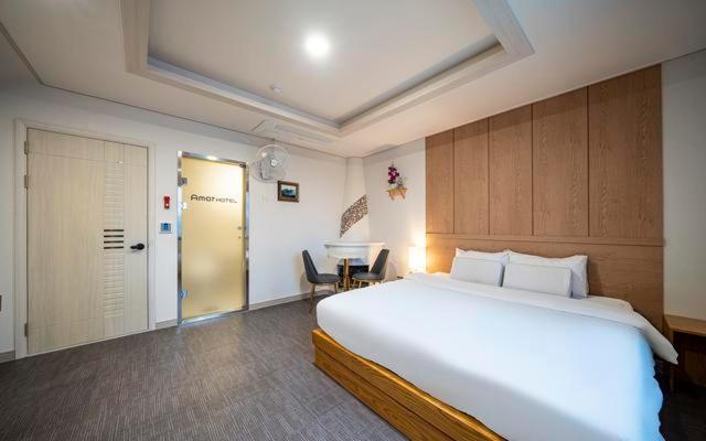 Quarto Premium, Masan Amor