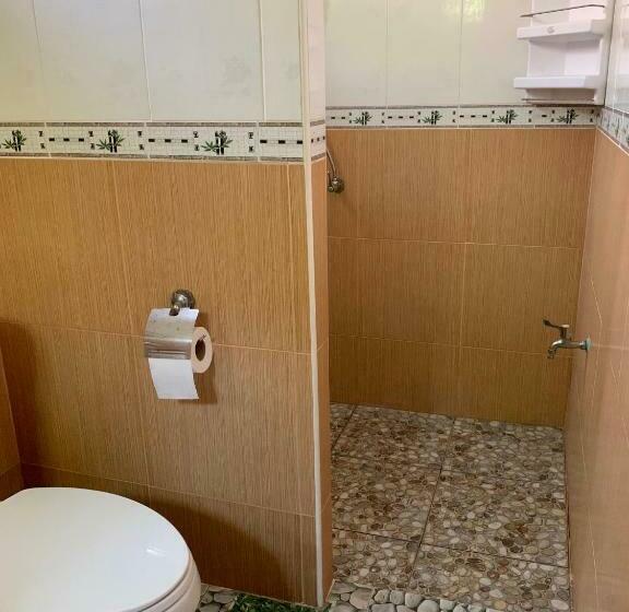 디럭스 룸 킹사이즈 침대, Pakmeng Guesthouse