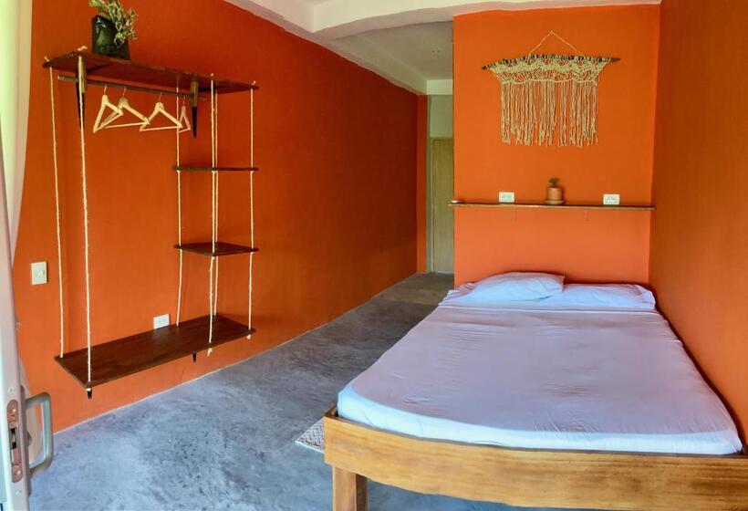 디럭스 룸, The Journey Hostel