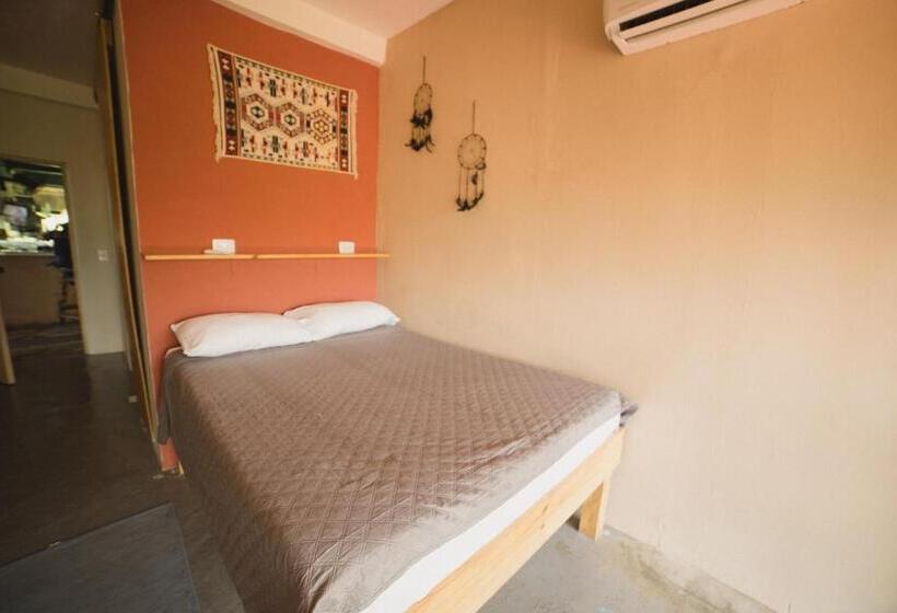 디럭스 룸, The Journey Hostel