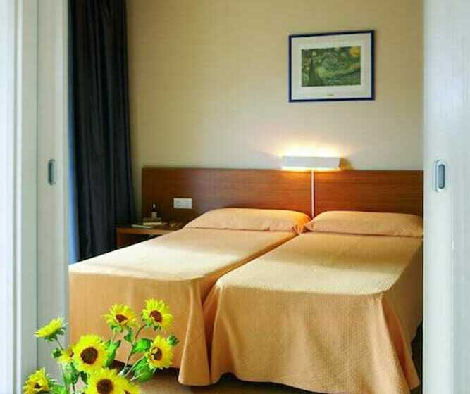 Huoneisto 2 Makuuhuonetta, Aparthotel Comtat Sant Jordi