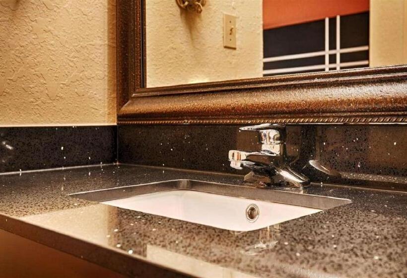 Полулюкс, Best Western Gardendale