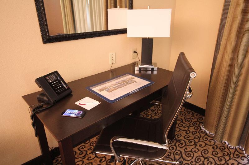 Номер Стандарт, Best Western Slidell