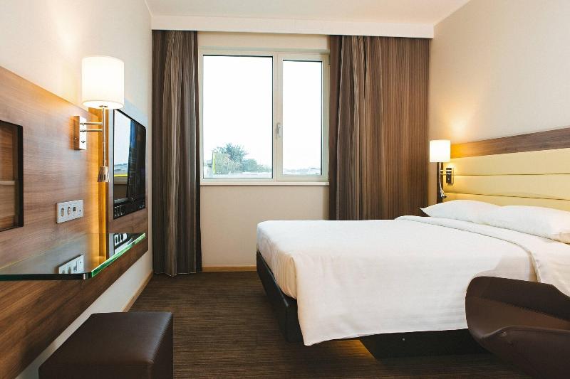 Номер Стандарт Адаптированный для Инвалидов, Holiday Inn Express Lichfield, An Ihg